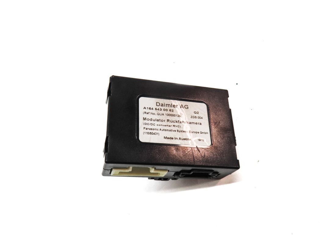 Thumbnail 2: 2013 MERCEDES C250 (W204) REARVIEW REAR VIEW BACK UP CAMERA CONTROL MODULE