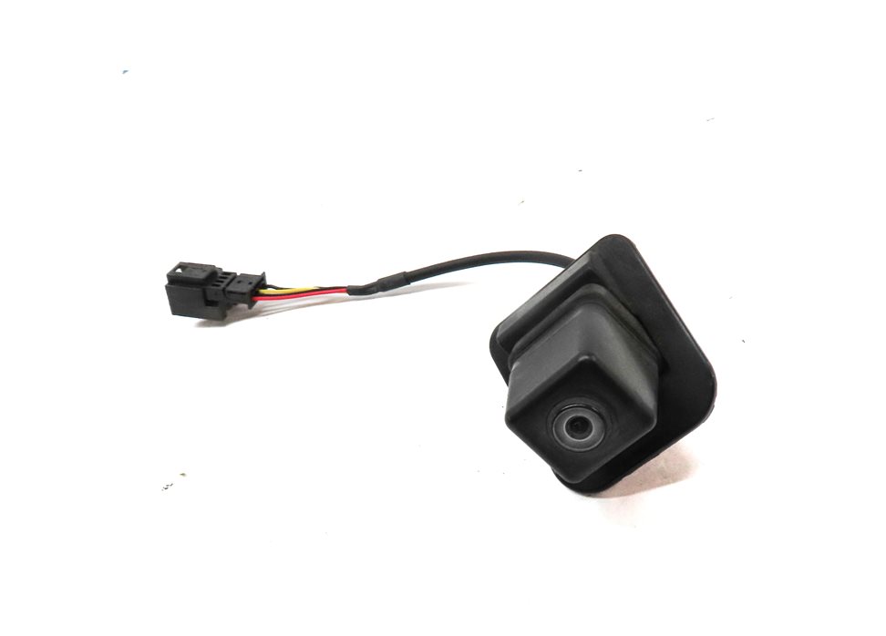 08-15 MERCEDES C230 C250 C300 C350 C63 AMG (W204) REARVIEW BACKUP REVERSE CAMERA