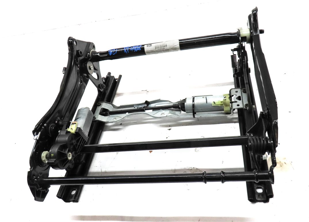 Thumbnail 2: 08-14 C CLASS W204 SEDAN FRONT RIGHT PASSENGER SEAT TRACK w/ ADJUST MOTORS