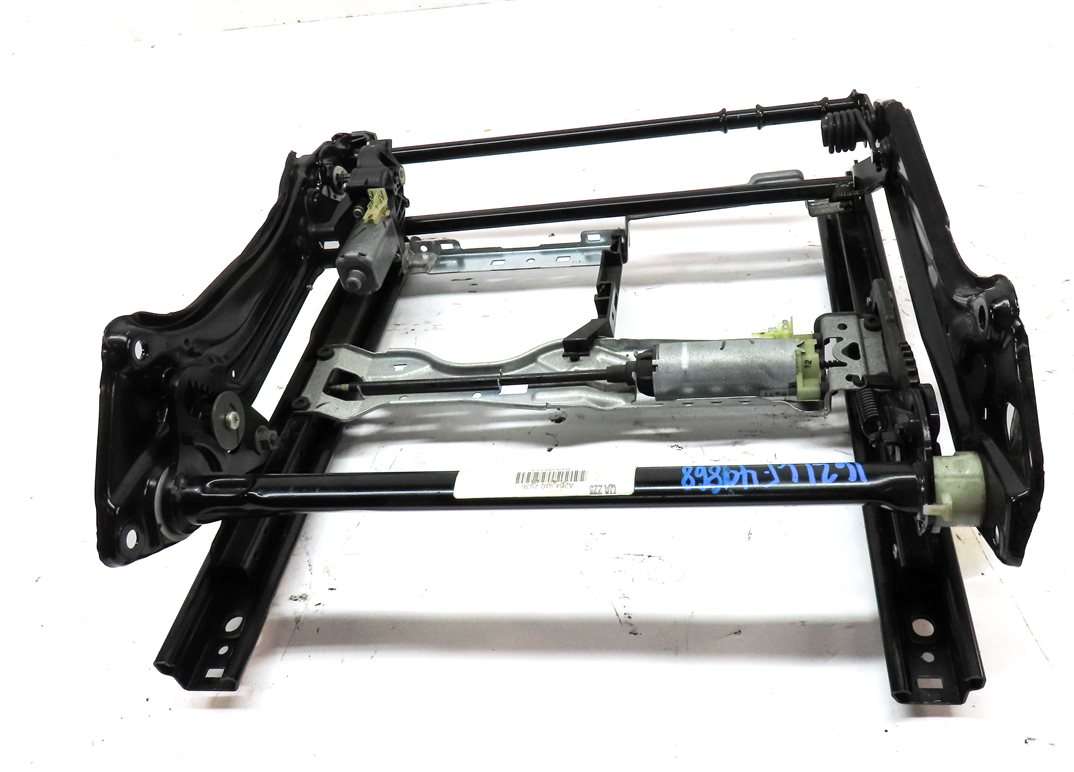 Thumbnail 2: 08-14 MERCEDES C230 C250 C300 C350 (W204) SEDAN FRONT DRIVER SEAT TRACK w/MOTORS