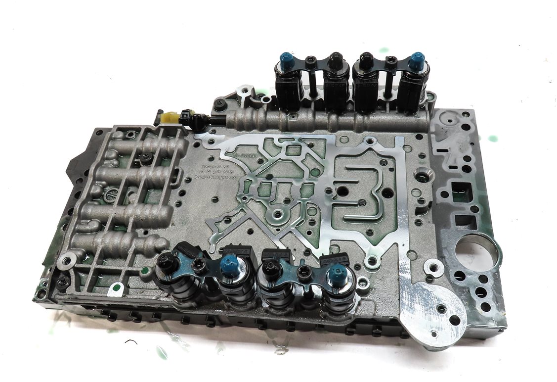 Thumbnail 4: 12-15 MERCEDES C250 C350 SLK250 SLK350 (W204) TRANSMISSION VALVE BODY BLOCK