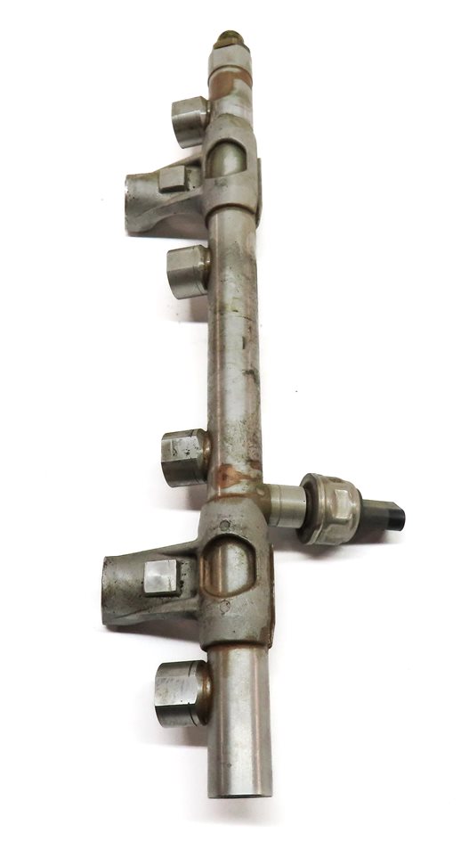 Thumbnail 4: 18 AUDI A3 8V 2.0L TURBO (CZRA) ENGINE FUEL GAS RAIL w/ PRESSURE SENSOR SOLENOID