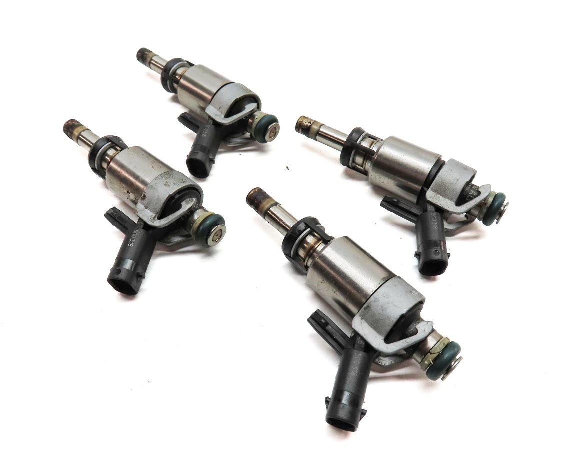 Thumbnail 1: 2017-2018 AUDI A3 (8V) 2.0L TURBO TURBOCHARGED ENGINE GAS FUEL INJECTOR SET 4