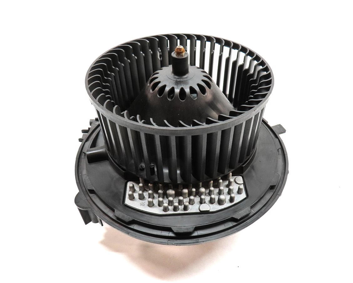 Thumbnail 2: 2015-2018 VW GOLF GTI / AUDI A3 S3 RS3 (8V) FRONT HEATER A/C BLOWER FAN MOTOR