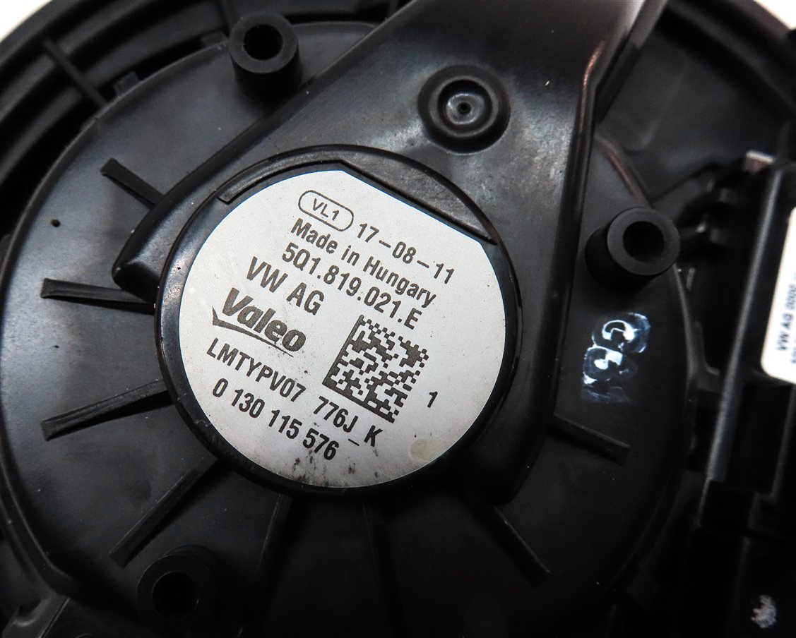 Thumbnail 6: 2015-2018 VW GOLF GTI / AUDI A3 S3 RS3 (8V) FRONT HEATER A/C BLOWER FAN MOTOR