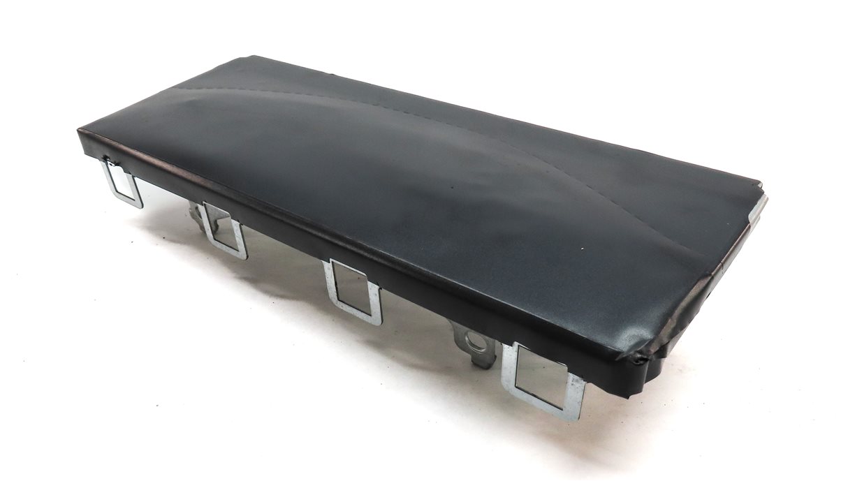 Thumbnail 1: 17-19 AUDI A3 S3 RS3 (8V 8Y) FRONT LEFT DRIVER KNEE SRS AIRBAG AIR BAG (BLACK)
