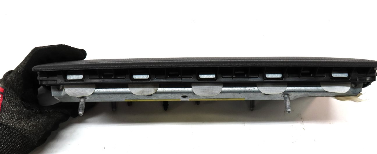 Thumbnail 3: 17-19 AUDI A3 S3 RS3 (8V) FRONT RIGHT PASSENGER KNEE SRS AIRBAG AIR BAG (BLACK)