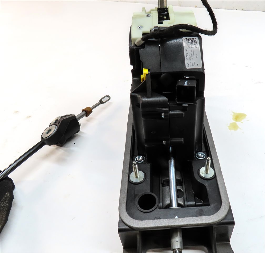 Thumbnail 7: 17-20 AUDI A3 (8V) DRIVER AUTOMATIC TRANSMISSION SHIFT SHIFTER ASSEMBLY w/ CABLE