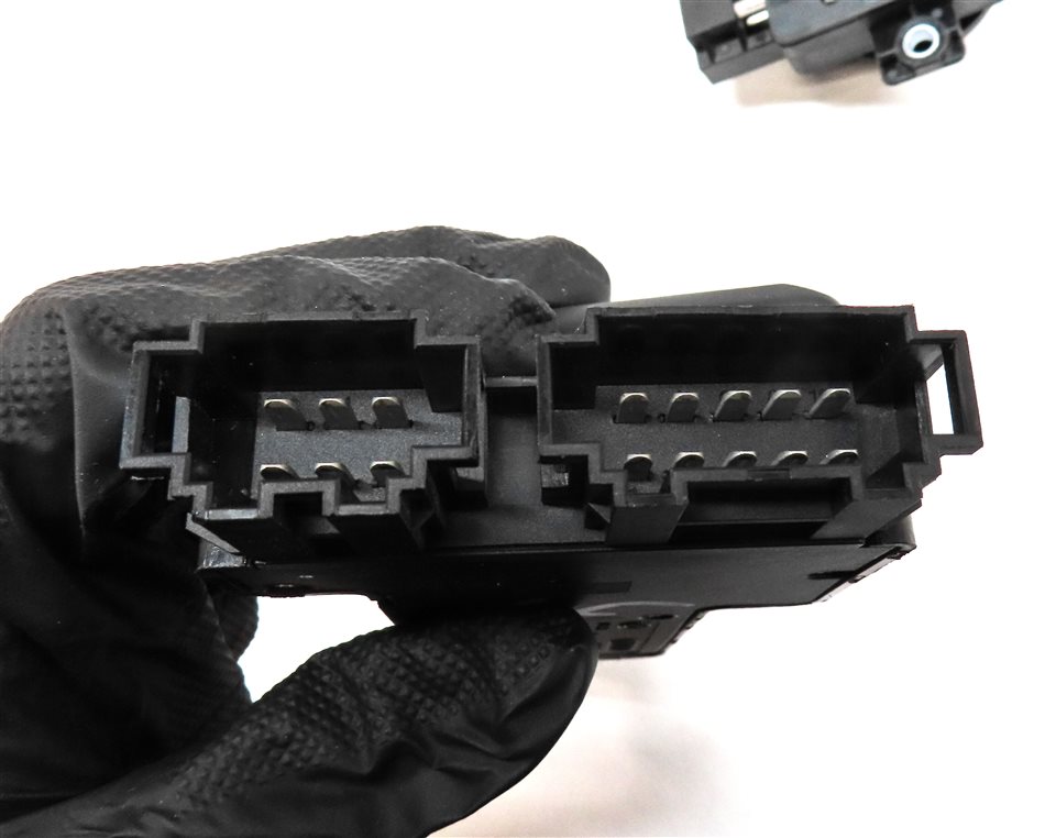 Thumbnail 7: 2018 AUDI A3 (8V) FRONT LEFT DRIVER SEAT POSITION LUMBAR ADJUST SWITCH (BLACK)