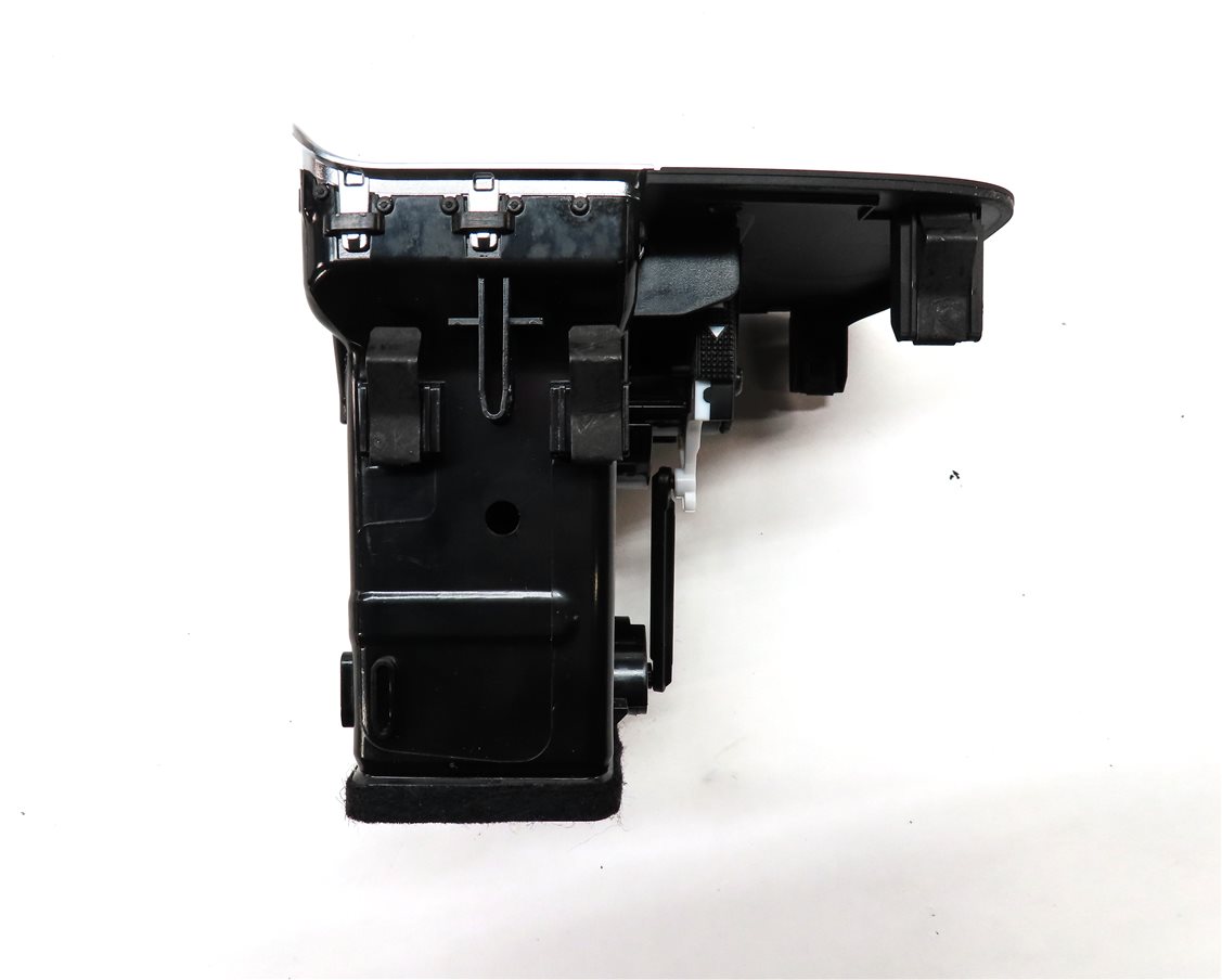 Thumbnail 5: 2018 AUDI A3 (8V) REAR CENTER CONSOLE HEAT AIR AC HVAC DUAL VENT (BLACK)