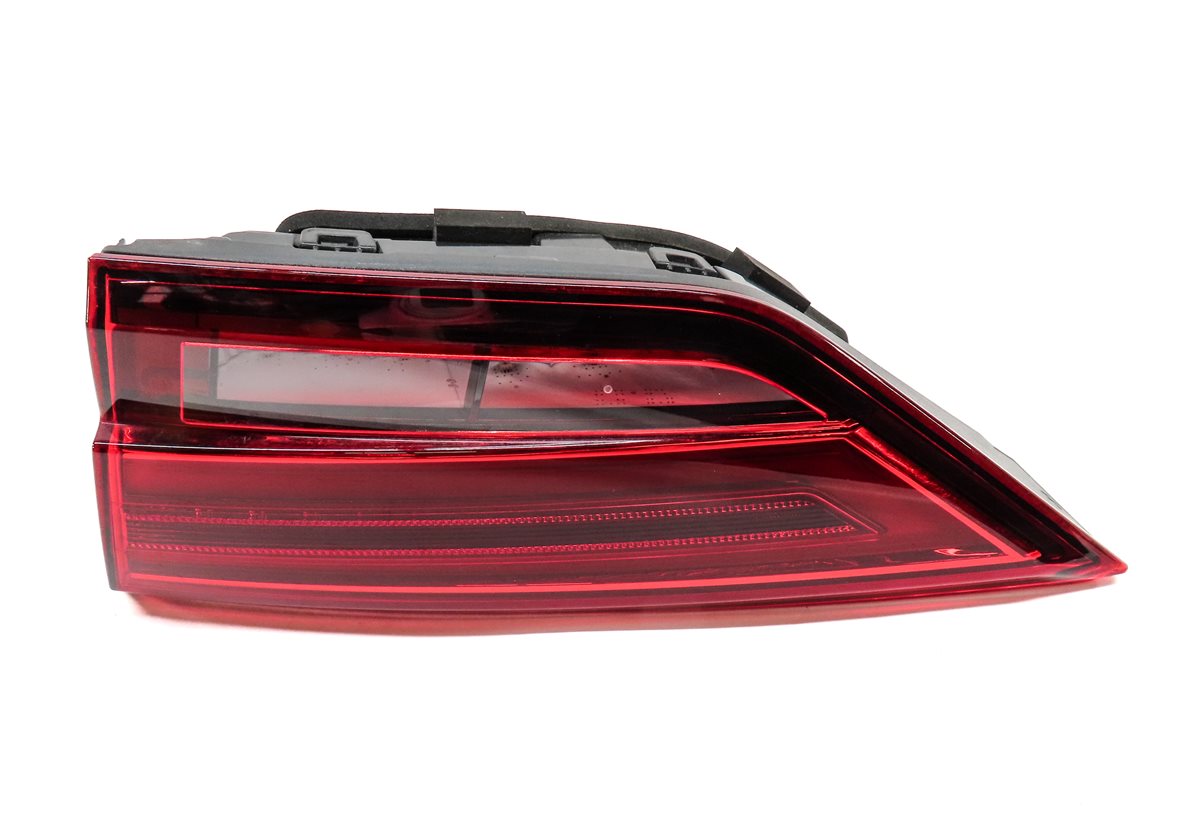 Thumbnail 3: 17-19 AUDI A3 (8V) REAR RIGHT INNER TRUNK MOUNTED LED TAILLIGHT TAIL LIGHT LAMP