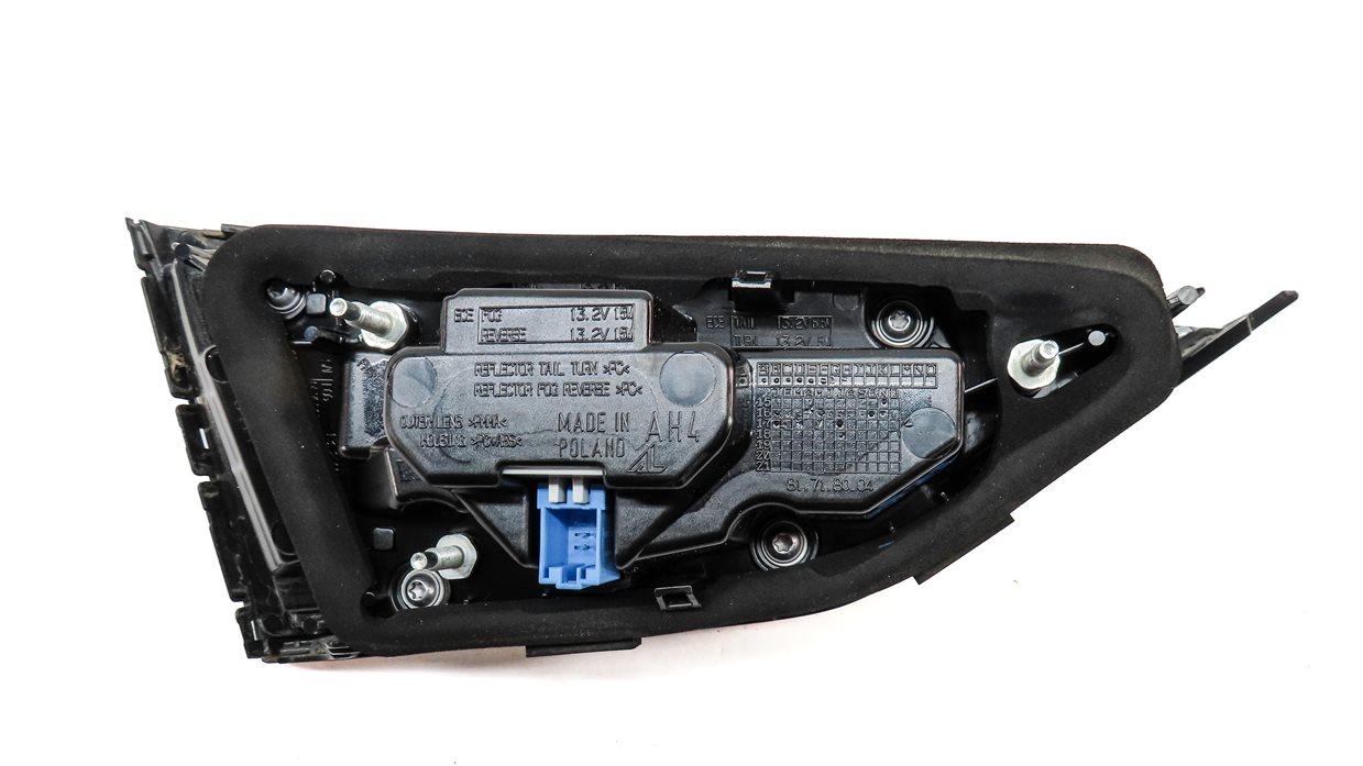 Thumbnail 7: 17-19 AUDI A3 (8V) REAR RIGHT INNER TRUNK MOUNTED LED TAILLIGHT TAIL LIGHT LAMP