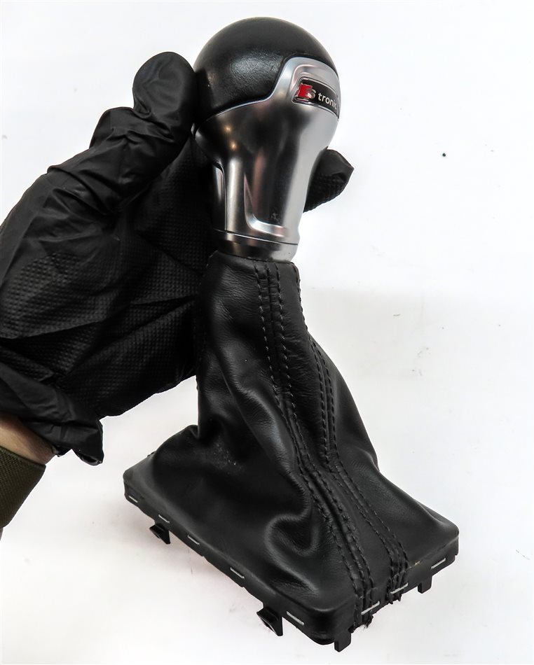 Thumbnail 4: 2018 AUDI A3 (8V) FRONT LEFT DRIVER SHIFT SHIFTER HANDLE KNOB w/ BOOT (BLACK)
