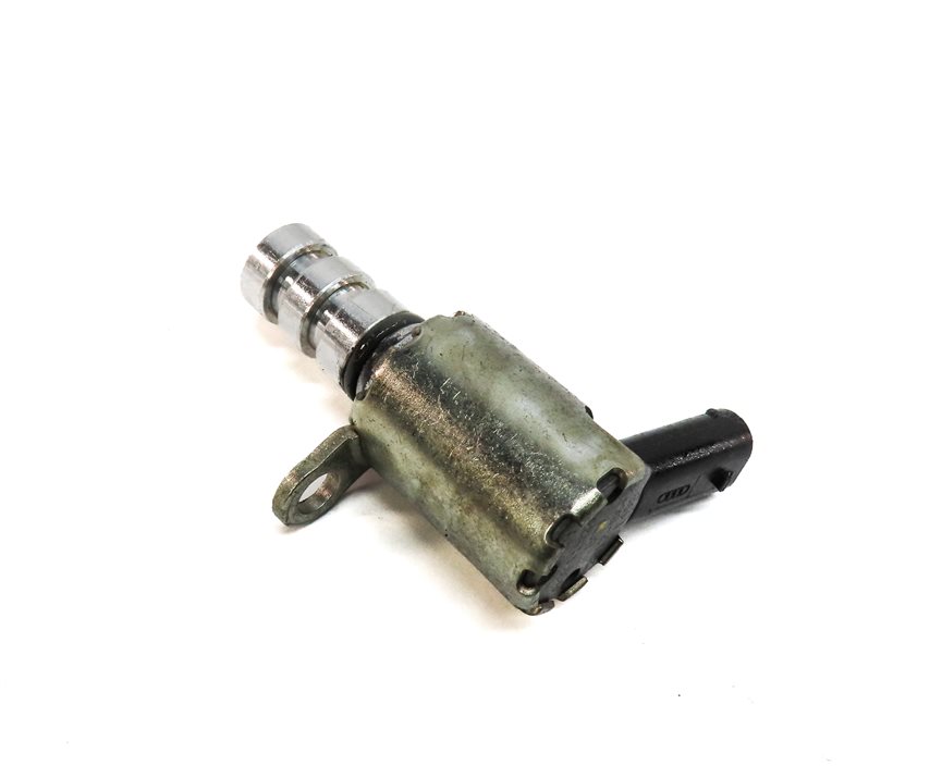 Thumbnail 1: 18 AUDI A3 (8V) 2.0L TURBO (CZRA) ENGINE MOTOR OIL PRESSURE CONTROL VALVE SENSOR