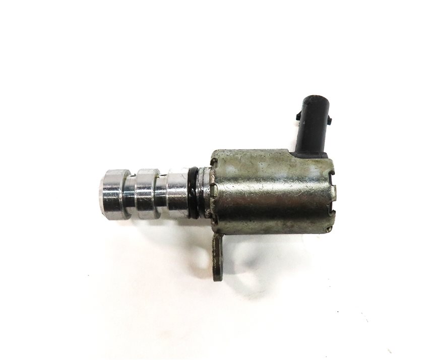 Thumbnail 2: 18 AUDI A3 (8V) 2.0L TURBO (CZRA) ENGINE MOTOR OIL PRESSURE CONTROL VALVE SENSOR
