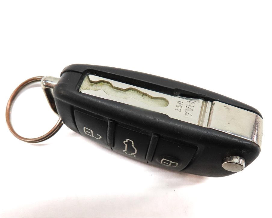 Thumbnail 5: 2018 AUDI A3 (8V) 2.0L TURBO (CZRA) REMOTE TRUNK DOOR LOCK UNLOCK START KEY FOB