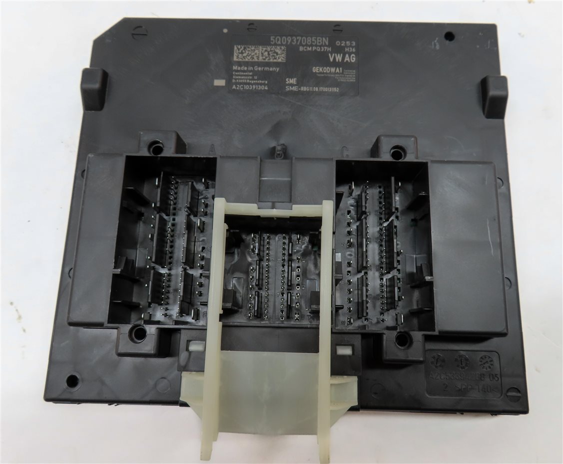Thumbnail 4: 2018 AUDI A3 (8V) 2.0L TURBO ENGINE ONBOARD POWER SUPPLY BODY CONTROL MODULE