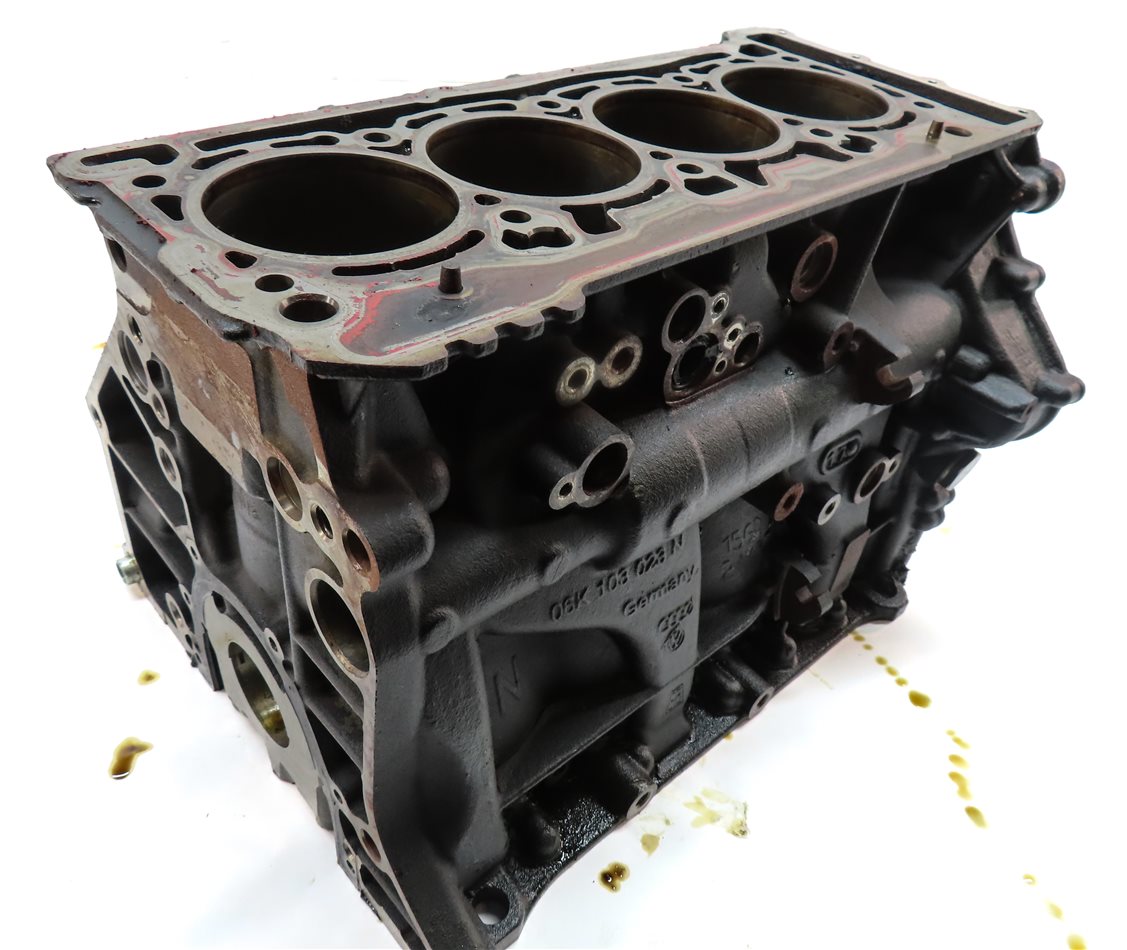 Thumbnail 6: 2017-2018 AUDI A3 (8V) 2.0L TURBO (CZRA) ENGINE MOTOR BARE CYLINDER BLOCK