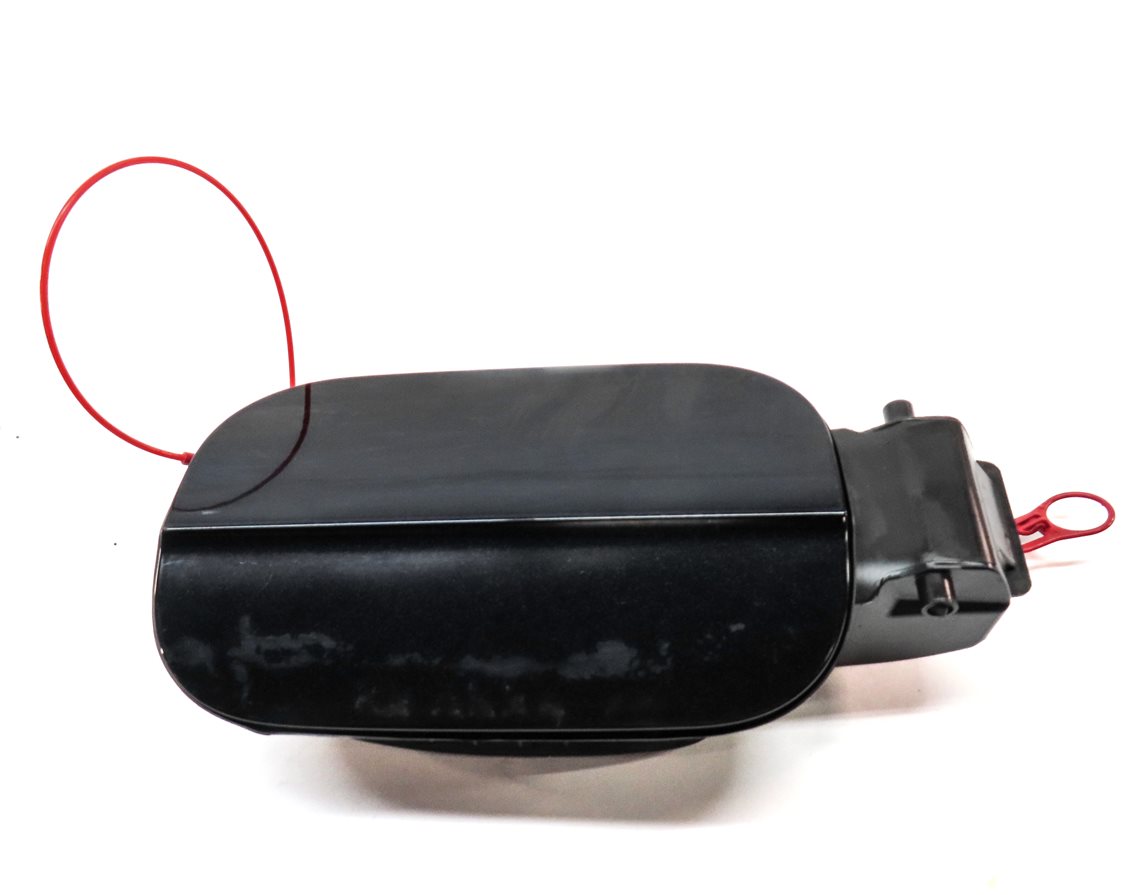 Thumbnail 2: 2017-2022 AUDI Q7 (4M) FUEL TANK DOOR TRIM w/ HOUSING & GAS CAP (BLACK)