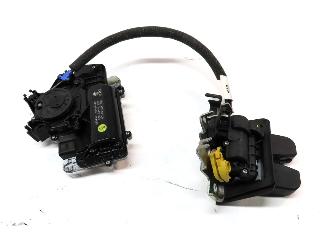 Thumbnail 4: 2017 AUDI Q7 (4M) REAR CARGO TRUNK HATCH LID LOCK LATCH ACTUATOR
