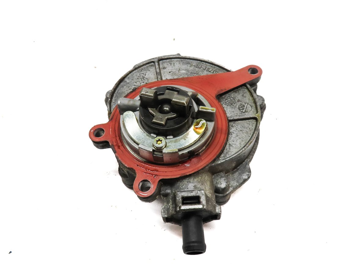 Thumbnail 2: 14-19 AUDI A6 A7 A8 Q7 (C7 D4 4M) 3.0L SUPERCHARGED ENGINE BRAKE VACUUM PUMP