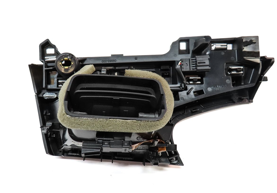 Thumbnail 5: 2017 AUDI Q7 (4M) FRONT LEFT DRIVER DASH HEAT AIR AC HVAC VENT w/ TRIM (BLACK)