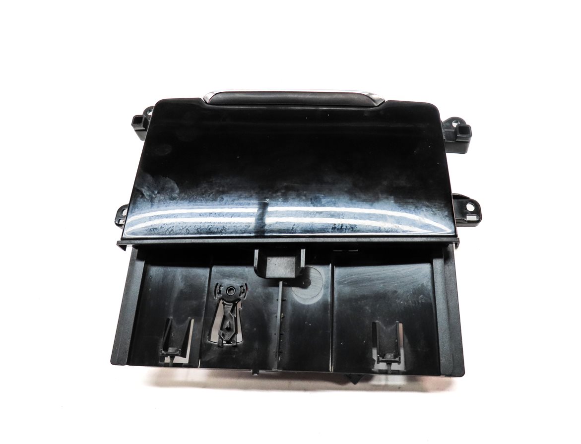 Thumbnail 5: 2017 AUDI Q7 (4M) FRONT CENTER CONSOLE SLIDE OPEN ASHTRAY ASH TRAY w/ 12V SOCKET
