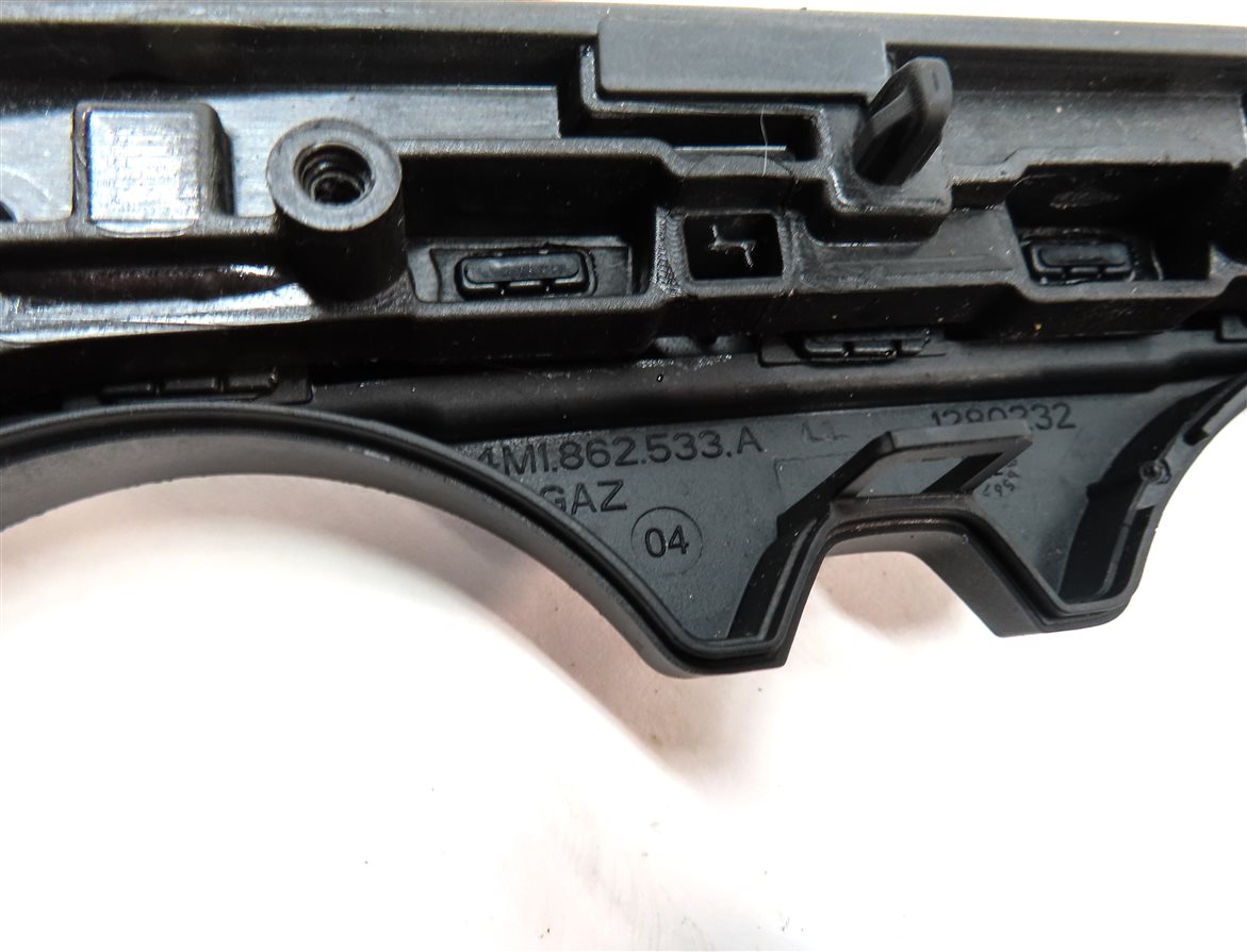 Thumbnail 7: 17 AUDI Q7 (4M) FRONT CENTER CONSOLE CUPHOLDER COMPARTMENT ASHTRAY TRIM (BLACK)