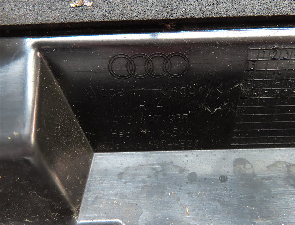 Thumbnail 7: 17-22 AUDI Q7 (4M) REAR TRUNK SPOILER WING w/ 3rd BRAKE LIGHT (BLACK)