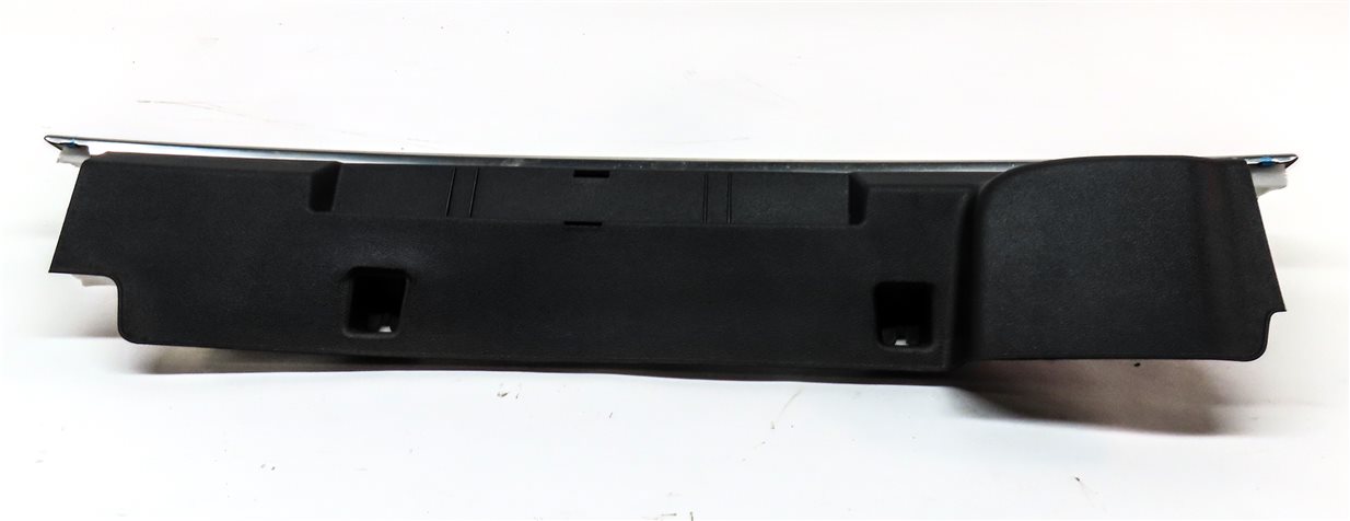 Thumbnail 4: 17 AUDI Q7 (4M) REAR CARGO TAILGATE HATCH SILL SCUFF PLATE MOULDING PANEL CHROME