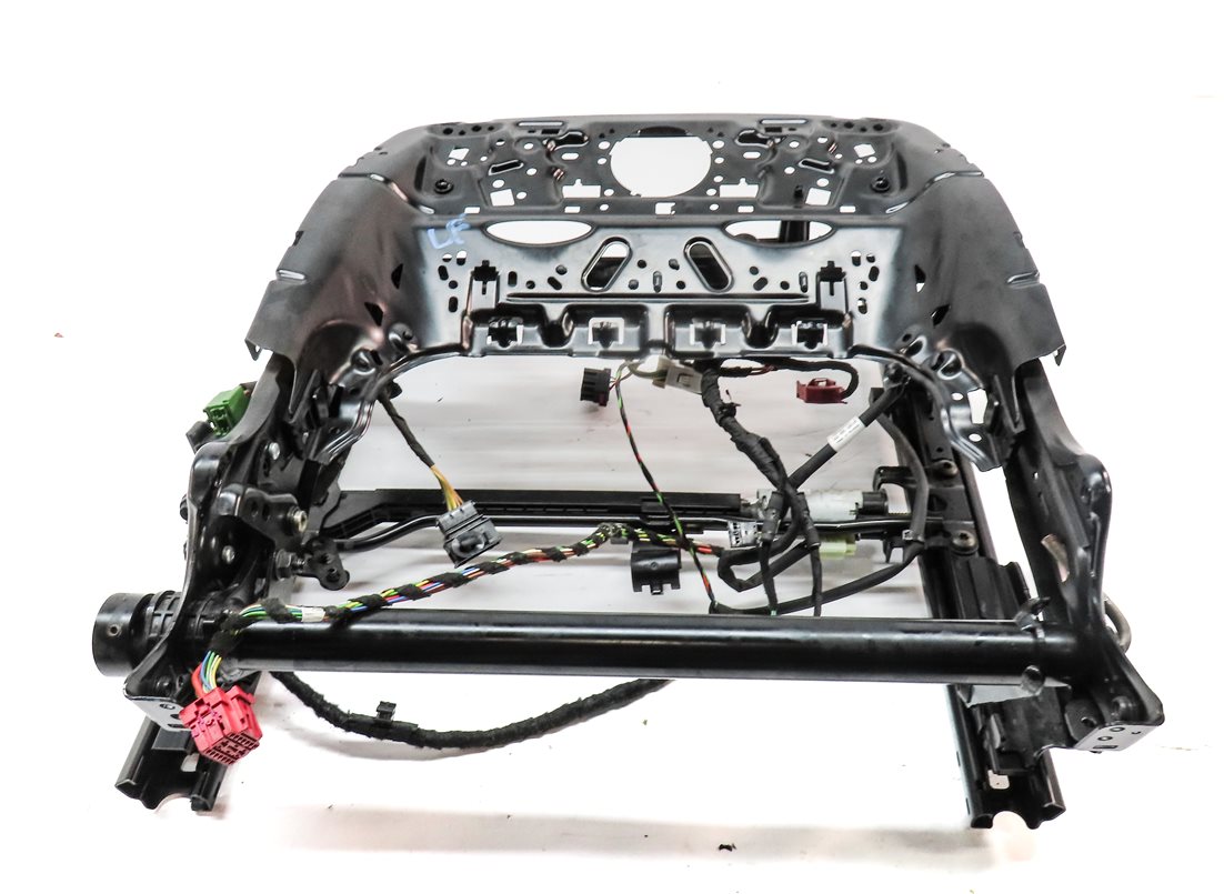 Thumbnail 4: 2017-2020 AUDI Q7 (4M) LEFT FRONT DRIVER SEAT TRACK w/ MOTORS (VENTED / MEMORY)
