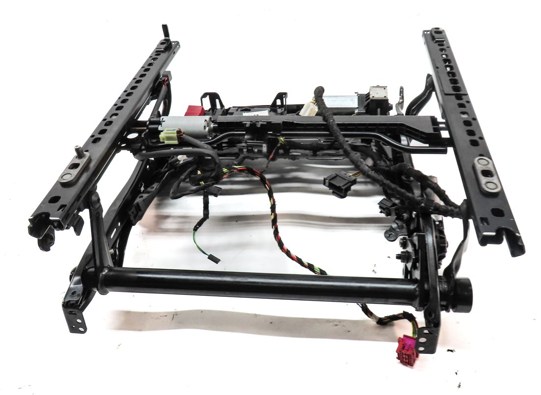 Thumbnail 6: 2017-2020 AUDI Q7 (4M) LEFT FRONT DRIVER SEAT TRACK w/ MOTORS (VENTED / MEMORY)