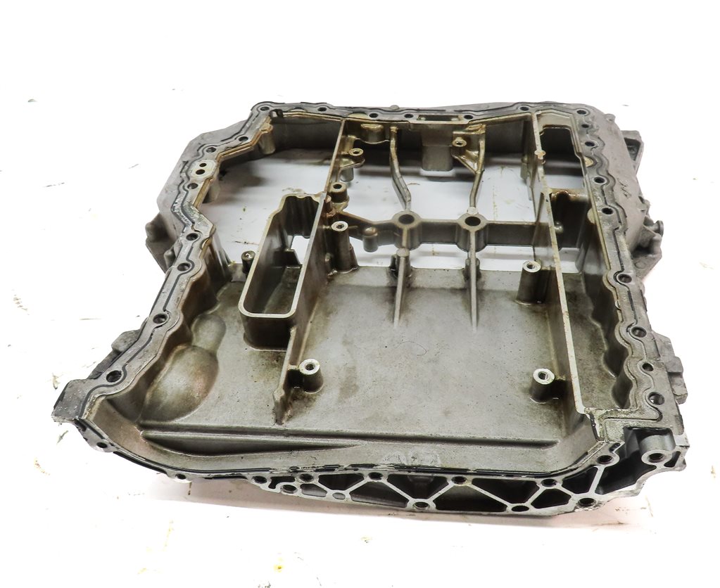 Thumbnail 5: 17-19 AUDI Q7 4M 3.0L SUPER CREC ENGINE UPPER & LOWER OIL PAN w/ PLUG 06E103600H