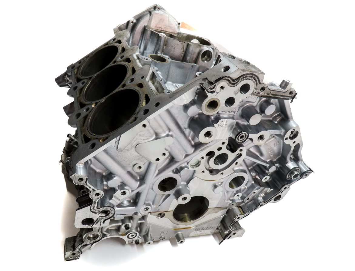 Thumbnail 5: 16-19 AUDI A6 A7 A8 Q7 (C7 D4 4M) 3.0L SUPER CREC ENGINE CYLINDER BLOCK (BARE)
