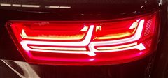 Thumbnail 2: 2017-2019 AUDI Q7 (4M) REAR RIGHT LOWER DOOR TRIM MOULDING w/CHROME (BLACK)