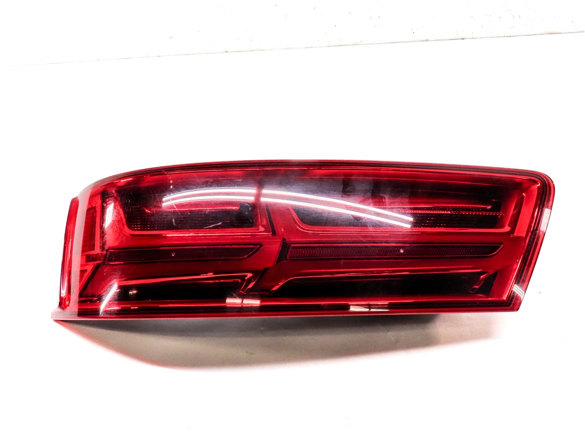 Thumbnail 3: 17-19 AUDI Q7 4M REAR LEFT DRIVER INNER TRUNK TAILLIGHT BRAKE LIGHT LAMP (LED)