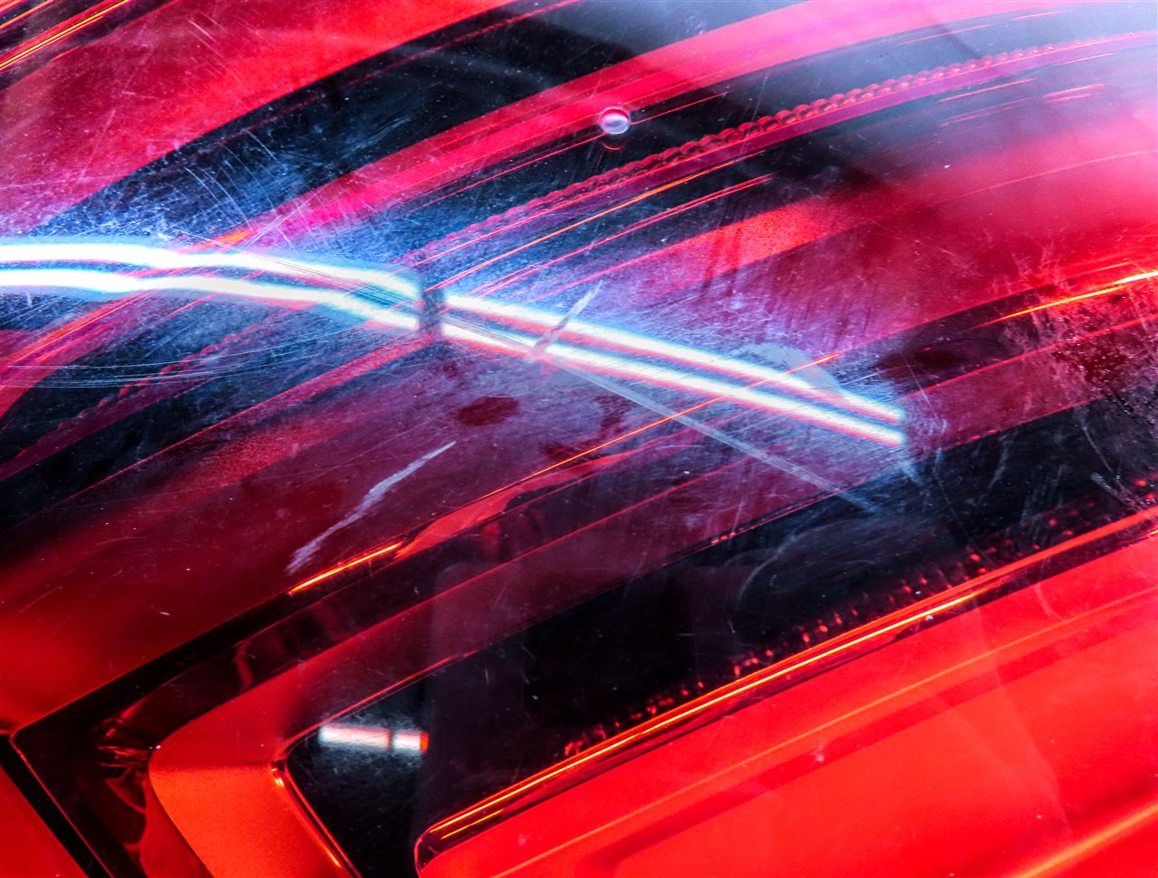 Thumbnail 7: 17-19 AUDI Q7 4M REAR LEFT DRIVER INNER TRUNK TAILLIGHT BRAKE LIGHT LAMP (LED)