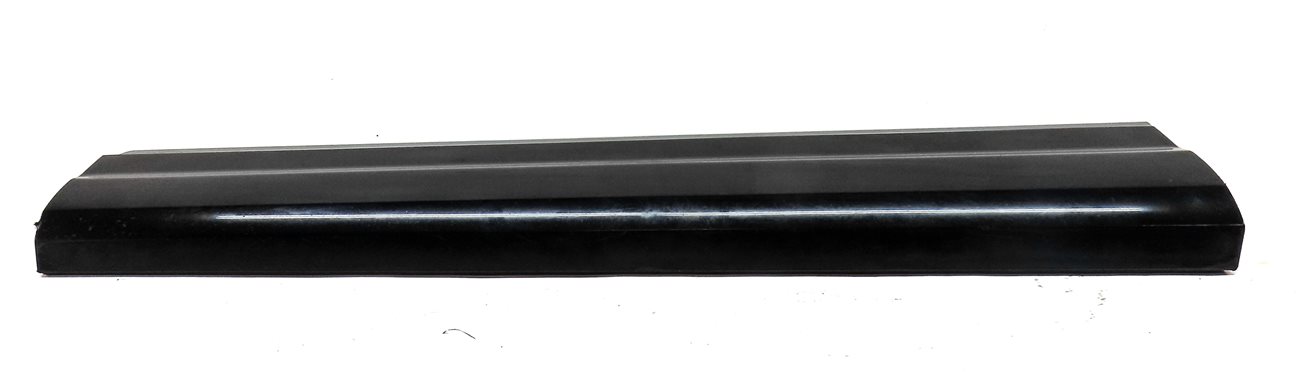 Thumbnail 3: 17-19 AUDI Q7 (4M) FRONT LEFT DRIVER LOWER DOOR MOULDING TRIM (BLACK)