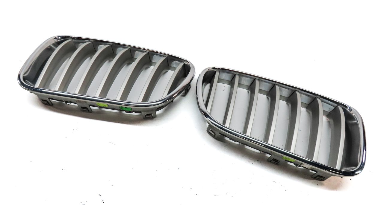 2013-2017 BMW X3 (F25) FRONT LEFT & RIGHT GRILLE HOOD VENT TRIM SET-2