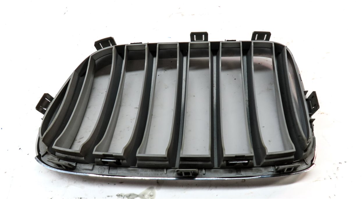 Thumbnail 6: 2013-2017 BMW X3 (F25) FRONT LEFT & RIGHT GRILLE HOOD VENT TRIM SET-2