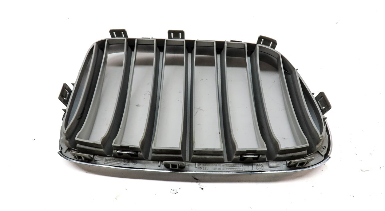 Thumbnail 8: 2013-2017 BMW X3 (F25) FRONT LEFT & RIGHT GRILLE HOOD VENT TRIM SET-2