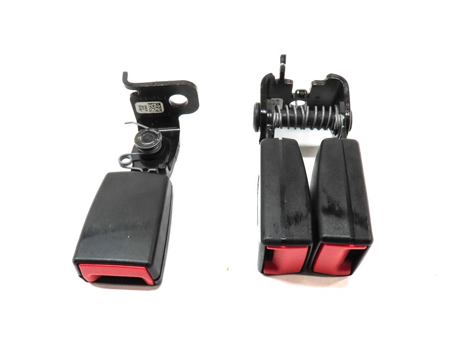 Thumbnail 2: 14 BMW X3 F25 REAR LEFT CENTER RIGHT SEAT SEATBELT BUCKLE RECEIVER SET/2 (BLACK)