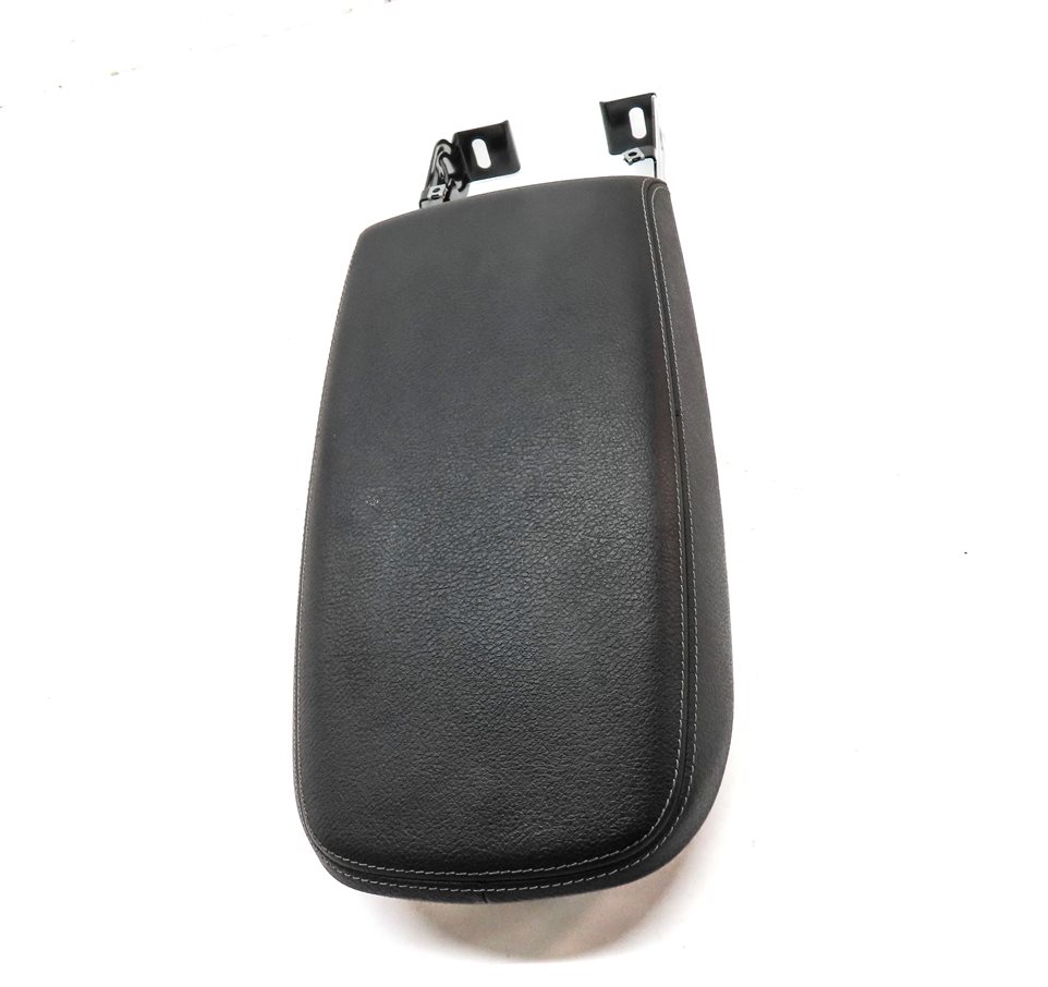 Thumbnail 2: 11-18 BMW X3 X4 F25 F26 FRONT CENTER CONSOLE ARMREST LID (BLACK)