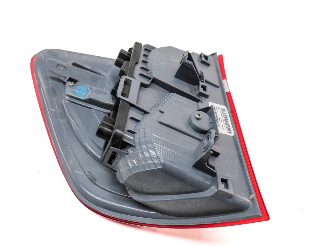 Thumbnail 6: 11-17 BMW X3 (F25) RIGHT PASSENGER OUTER INCANDESCENT TAILLIGHT LAMP (OPT 522)