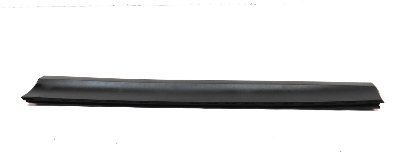Thumbnail 4: 11-18 BMW X3 X4 (F25 26) FRONT RIGHT LOWER DOOR MOULDING TRIM (w/o M or X-LINE)