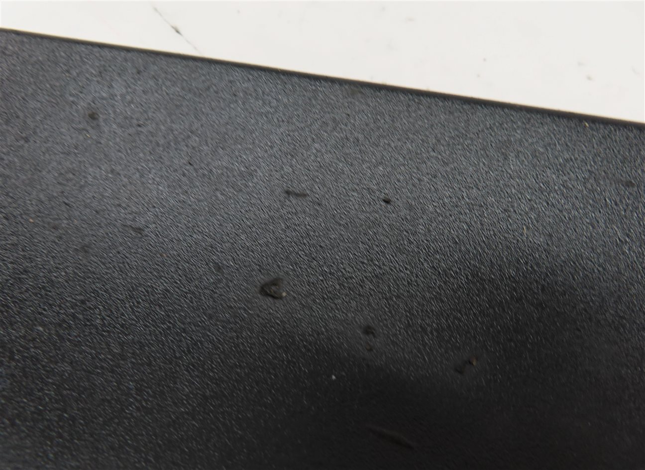 Thumbnail 7: 11-18 BMW X3 X4 (F25 26) FRONT RIGHT LOWER DOOR MOULDING TRIM (w/o M or X-LINE)