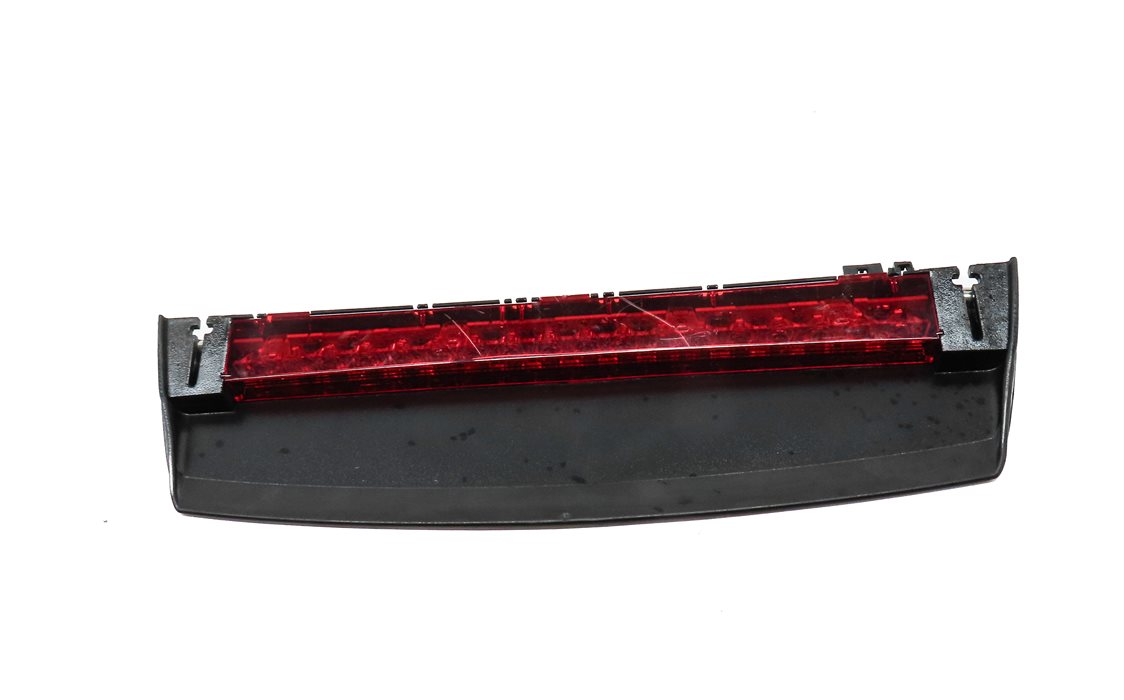 Thumbnail 2: 2017 AUDI A6 (C7 4G) REAR TRUNK LID THIRD 3RD BRAKE STOP INDICATOR LIGHT LAMP