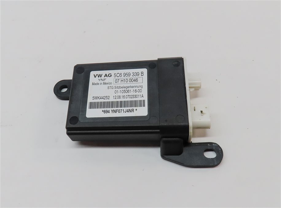 Thumbnail 2: 2017 AUDI A6 (C7 4G) FRONT RIGHT PASSENGER SEAT OCCUPANCY DETECTION MODULE