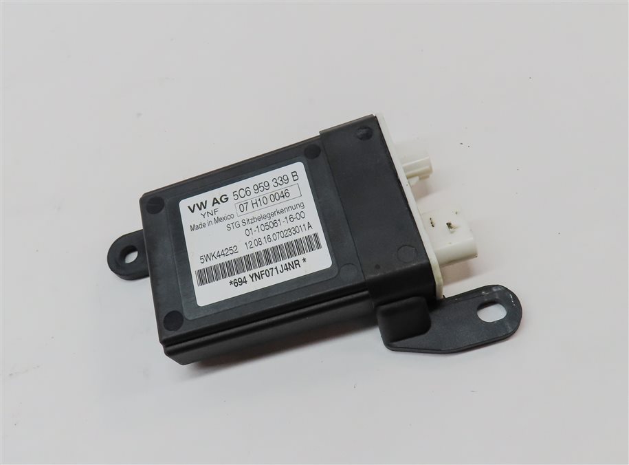 Thumbnail 3: 2017 AUDI A6 (C7 4G) FRONT RIGHT PASSENGER SEAT OCCUPANCY DETECTION MODULE