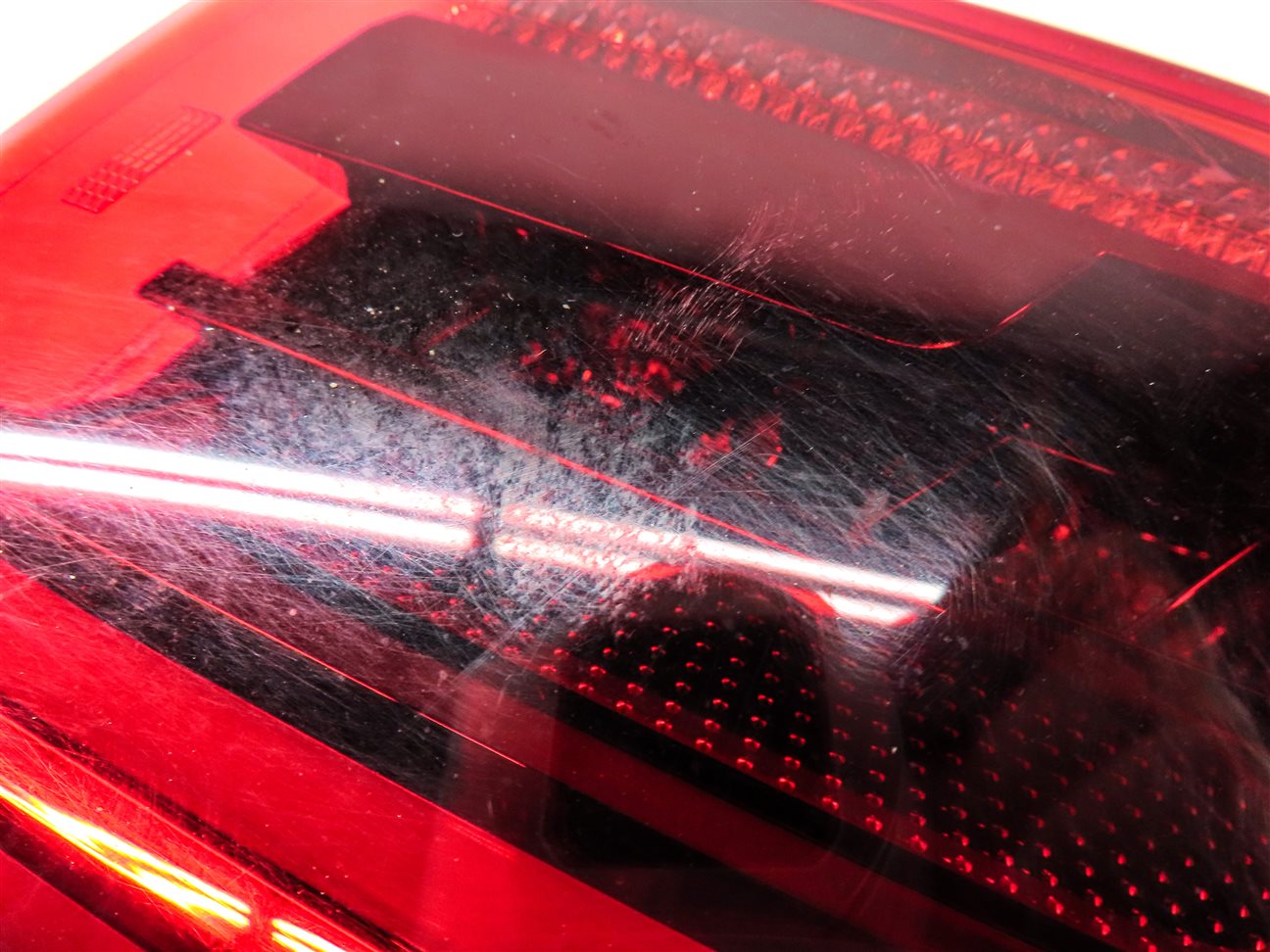 Thumbnail 7: 16-18 AUDI A6 S6 C7 4G8 REAR RIGHT PASSENGER OUTER LED 8SL TAILLIGHT LIGHT LAMP